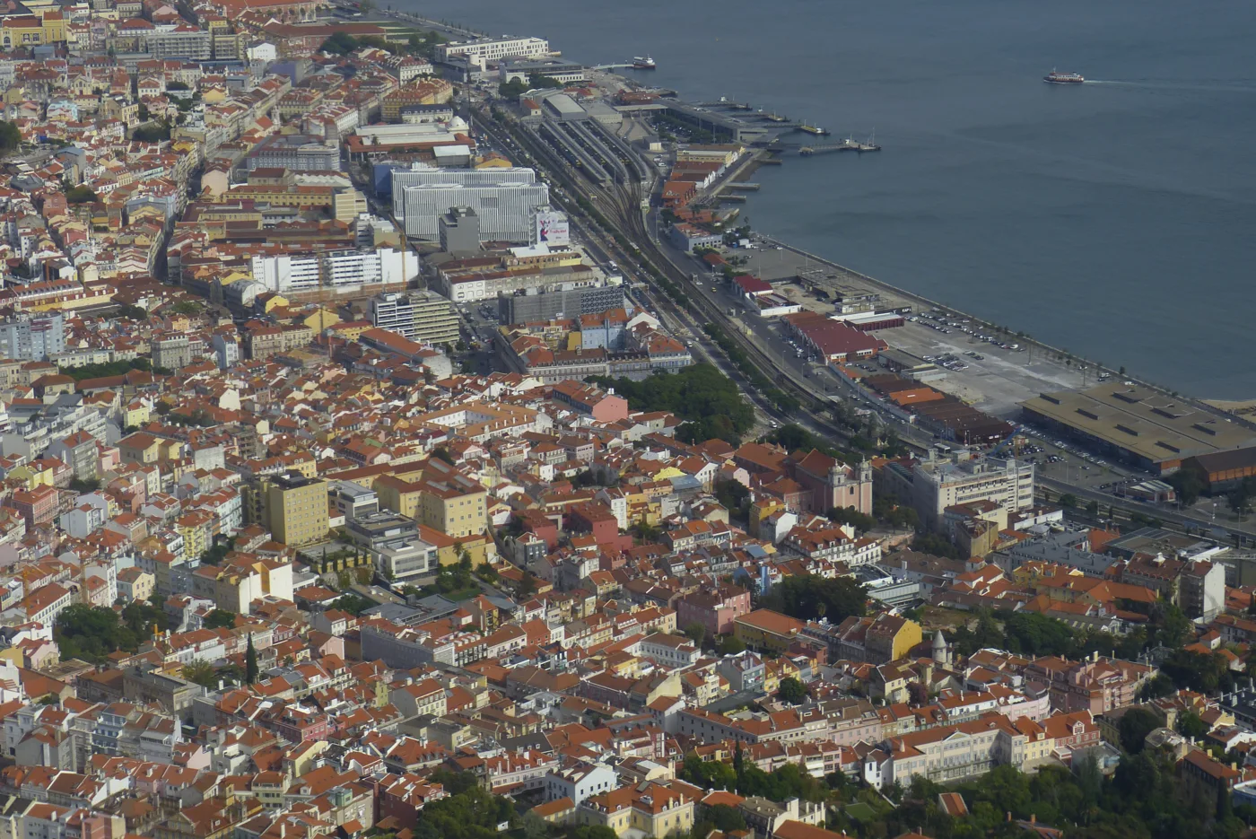 Vista aérea de Lisboa. Fotografia documental de contexto, sem identificar capacidade edificável.